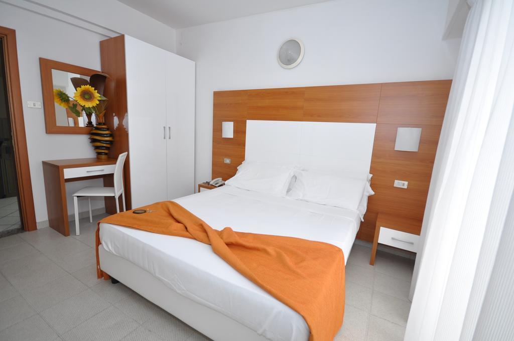Hotel Adriatic&Beauty Rímini Habitación foto